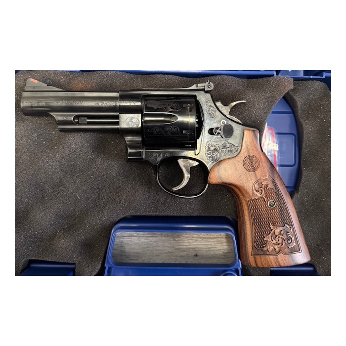 REVOLVER S&W - M29-10 CISELÉ - 44MAG
