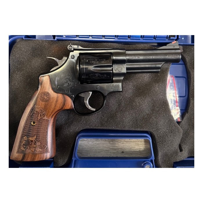 REVOLVER S&W - M29-10 CISELÉ - 44MAG