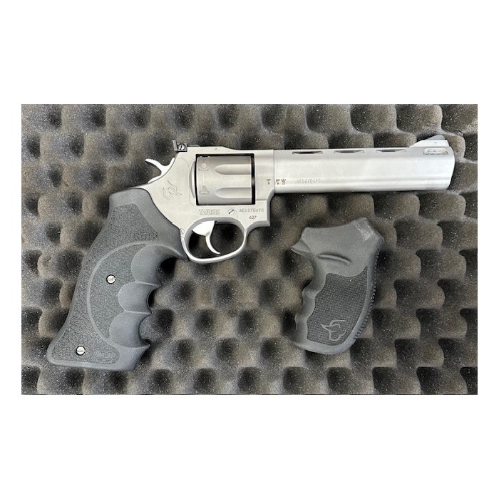 REVOLVER TAURUS 627 TRACKER 357 MAG