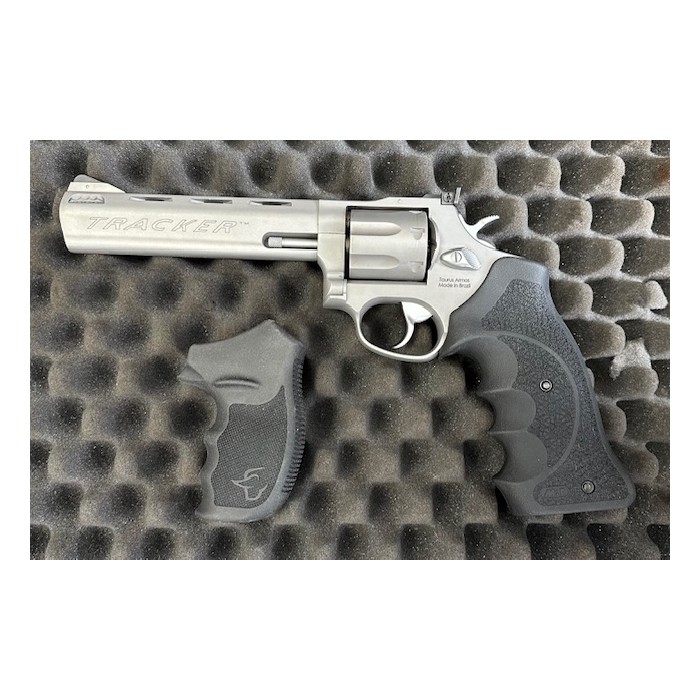 REVOLVER TAURUS 627 TRACKER 357 MAG