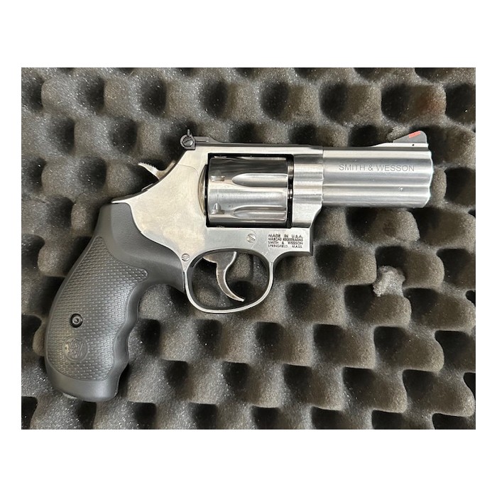 REVOLVER S&W 686 PLUS CAL 357MAG