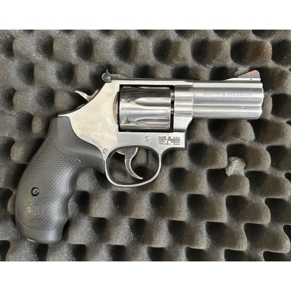 REVOLVER S&W 686 PLUS CAL 357MAG