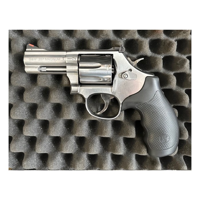 REVOLVER S&W 686 PLUS CAL 357MAG