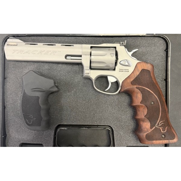 REVOLVER TAURUS 357 - 6" + POIGNET BOIS