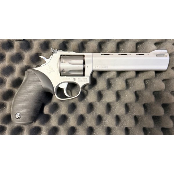 REVOLVER TAURUS 627 TRACKER 357MAG