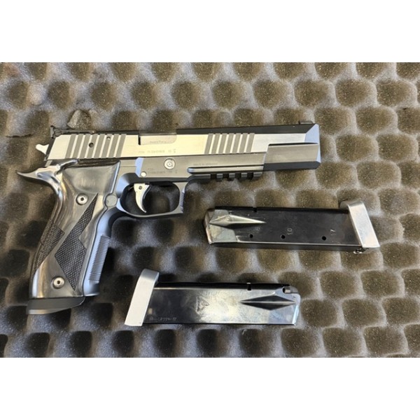 PISTOLET SIG-SAUER P226XSIX 9X19MM - MADE IN GERMANY - INTROUVABLE